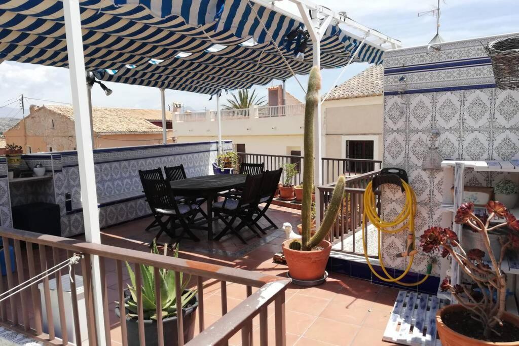 Casa Con Terraza/Confortable House With Terrace Aigues 외부 사진