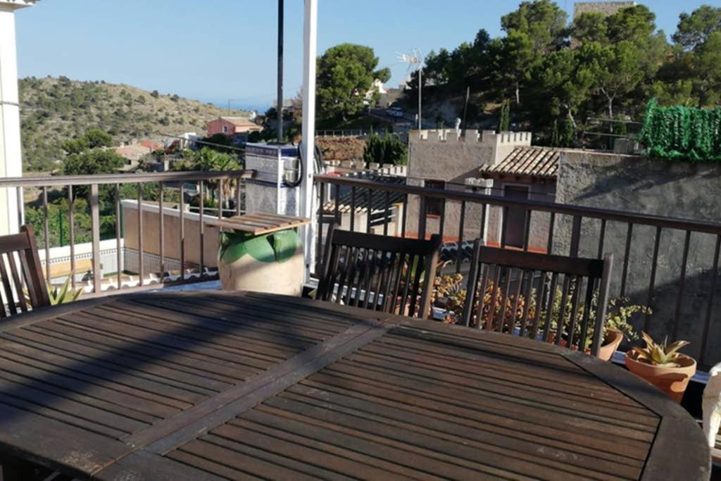 Casa Con Terraza/Confortable House With Terrace Aigues 외부 사진
